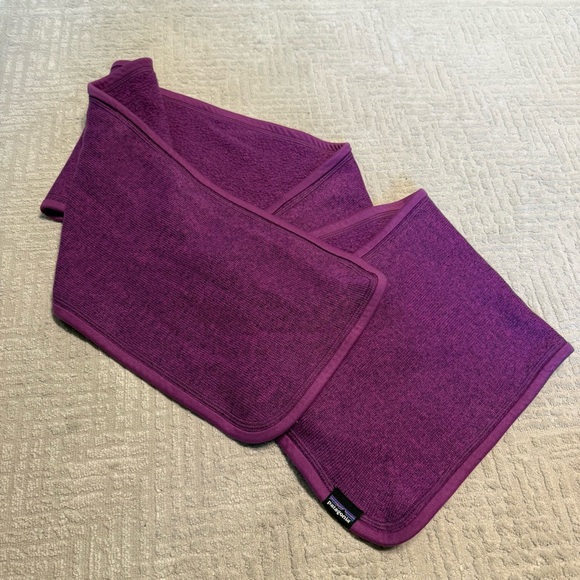 Patagonia Better Sweater Fleece scarf purple 8.5” x 66” - Picture 3 of 3